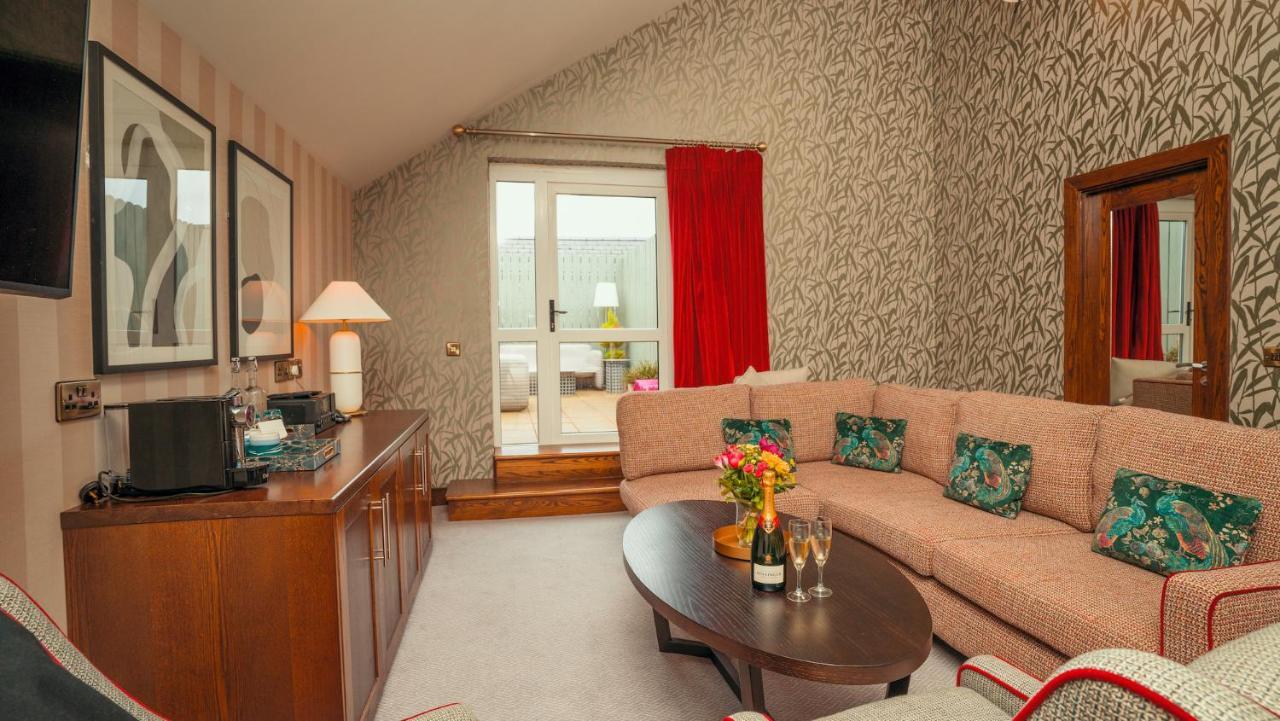 Cavan Crystal Hotel Buitenkant foto