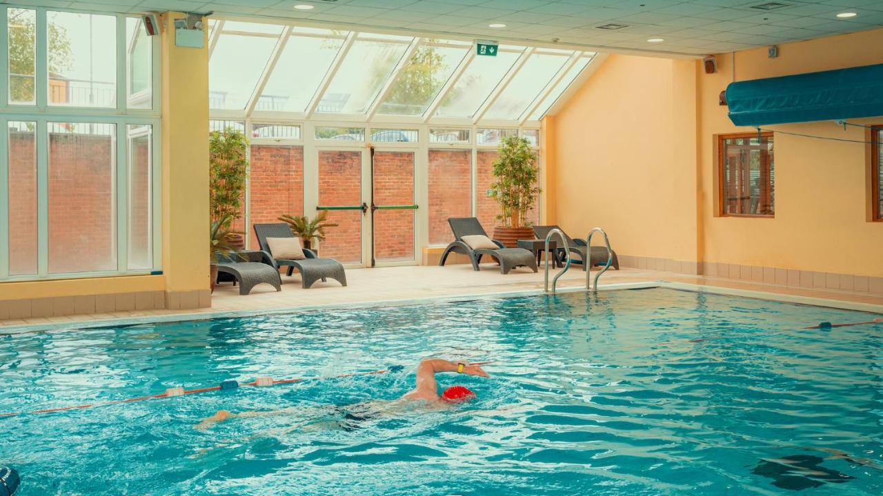 Cavan Crystal Hotel Buitenkant foto