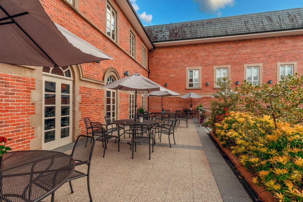 Cavan Crystal Hotel Buitenkant foto
